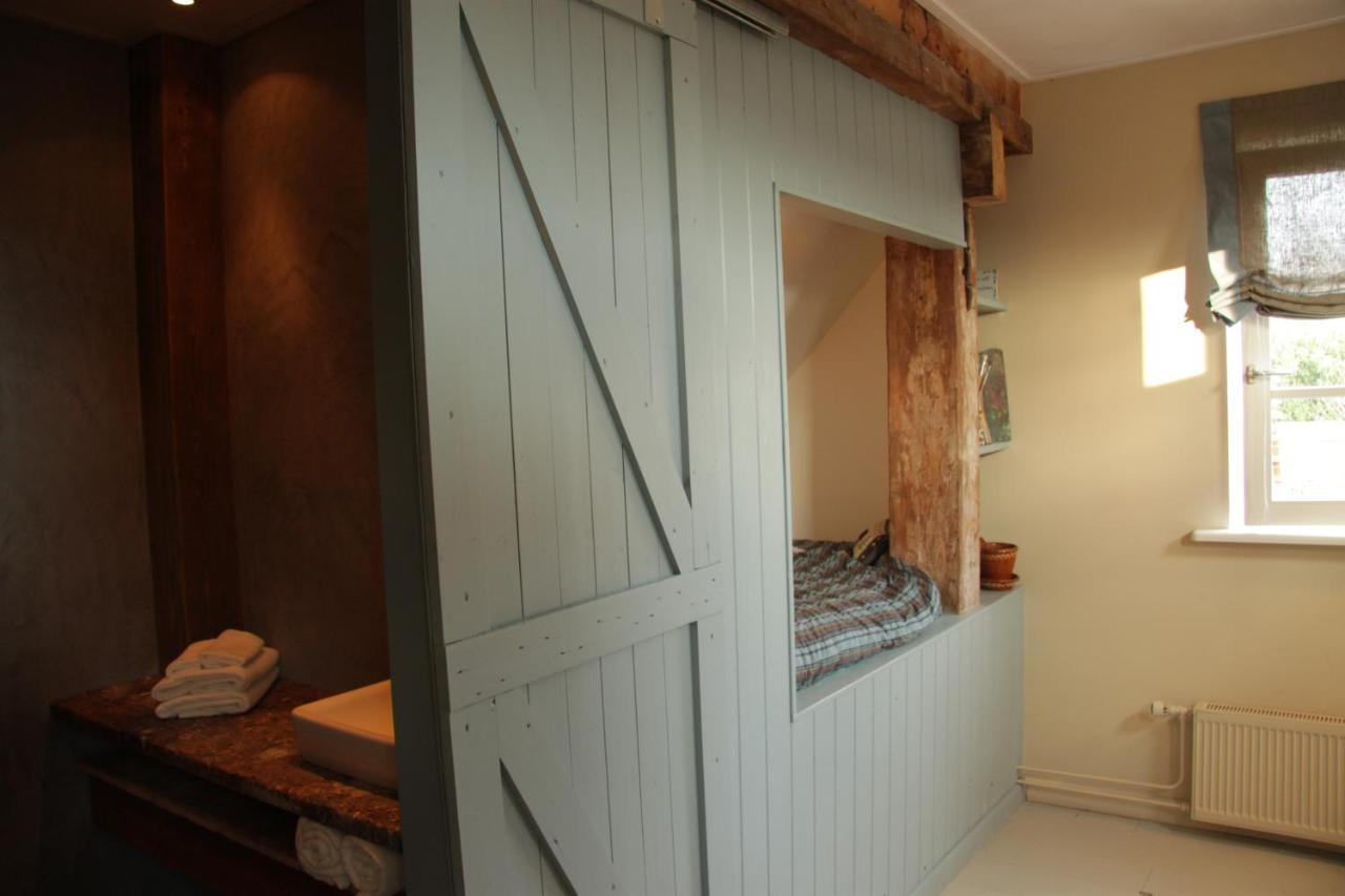 Bed and Breakfast Elfstedenstate Easterein Екстер'єр фото